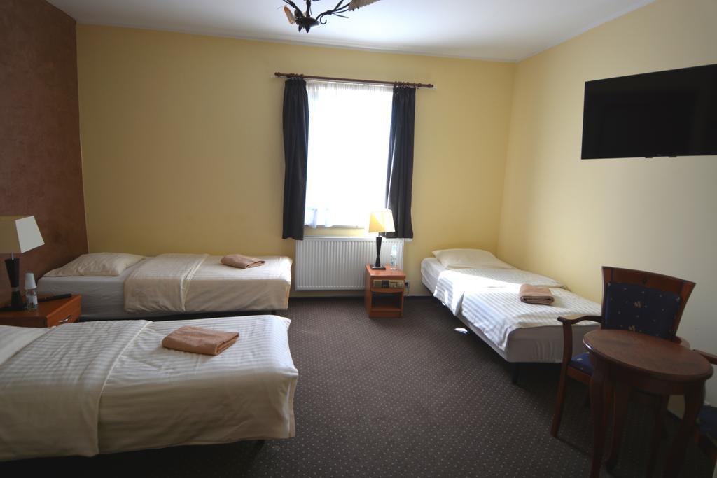 Hotel Stawisko Klaudyn エクステリア 写真